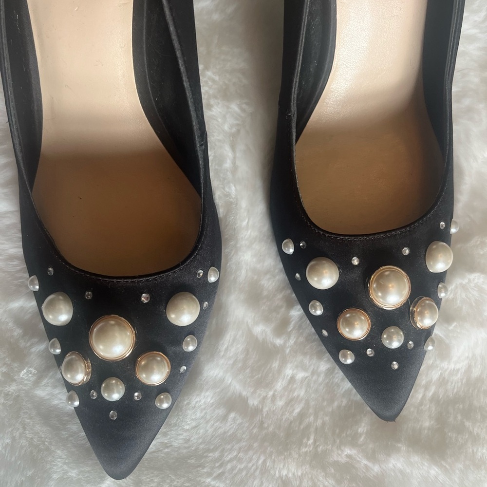 Shoes - Picture 3 of 6